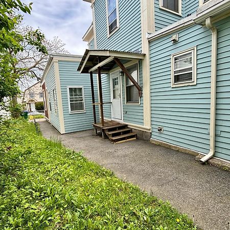 Traveler'S Den In Medford Apartamento Exterior foto