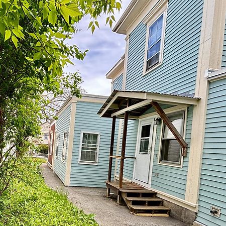 Traveler'S Den In Medford Apartamento Exterior foto