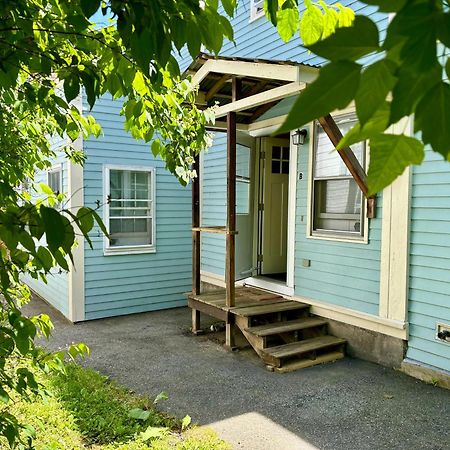 Traveler'S Den In Medford Apartamento Exterior foto
