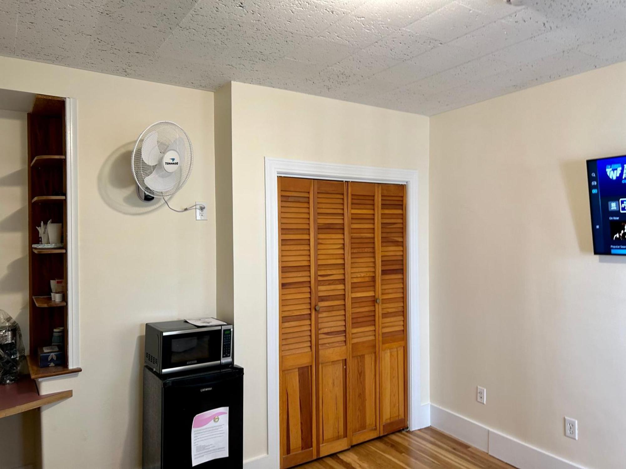 Traveler'S Den In Medford Apartamento Exterior foto