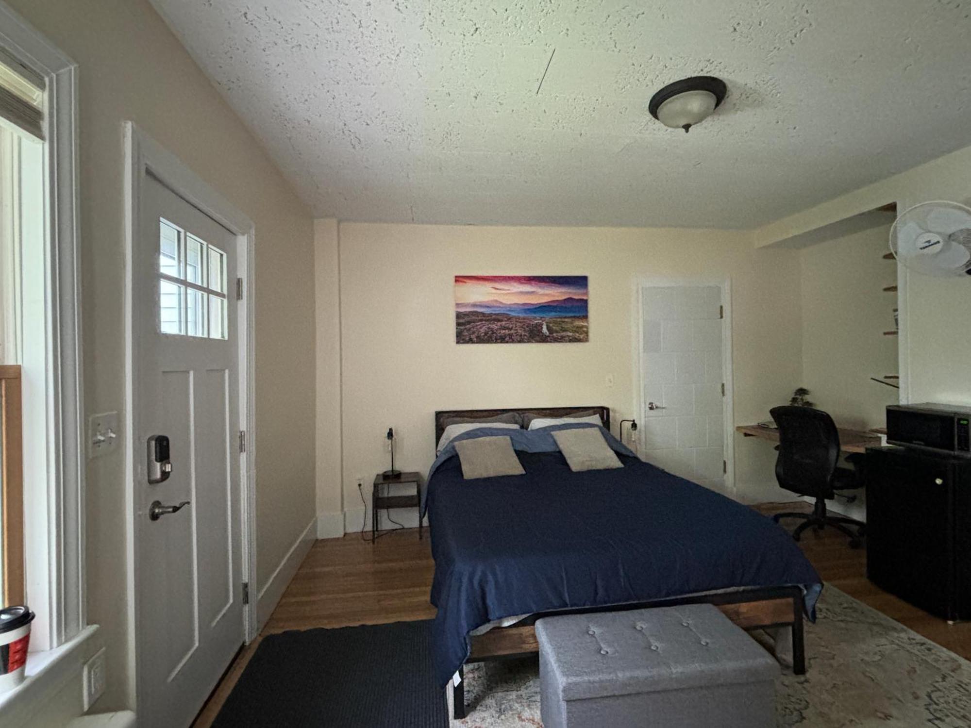 Traveler'S Den In Medford Apartamento Exterior foto